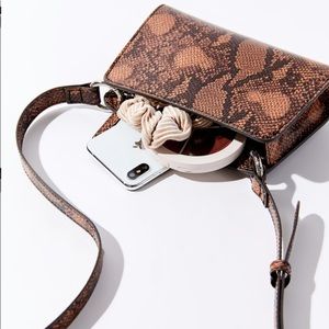 NWT UO Jean Convertible Bag in Brown Snakeskin